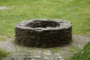 pic of stone well
